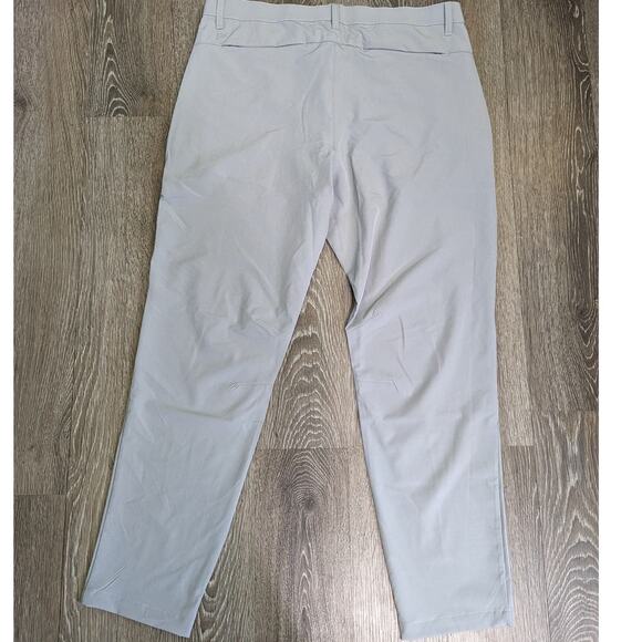 Fabletics NWT Men's Gray 4 way Stretch Water Resistant Size 35x32 - Picture 4 of 5